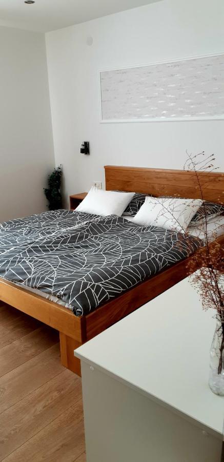 Apartments Woodnotes Licko Petrovo Selo Exterior foto