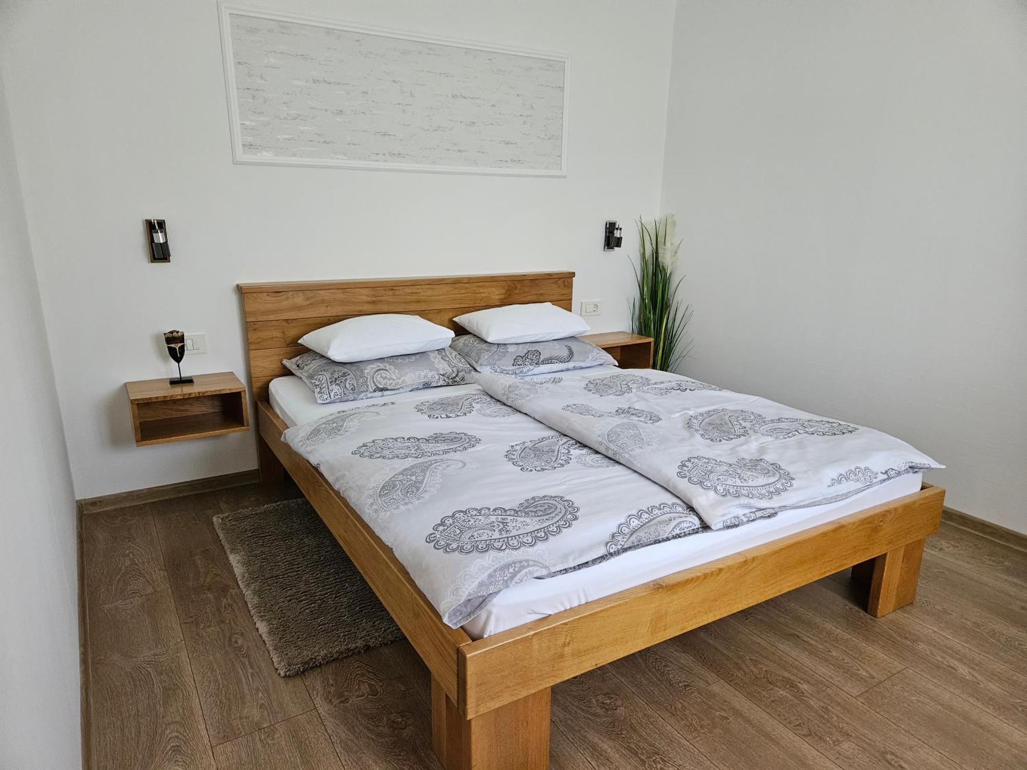 Apartments Woodnotes Licko Petrovo Selo Exterior foto